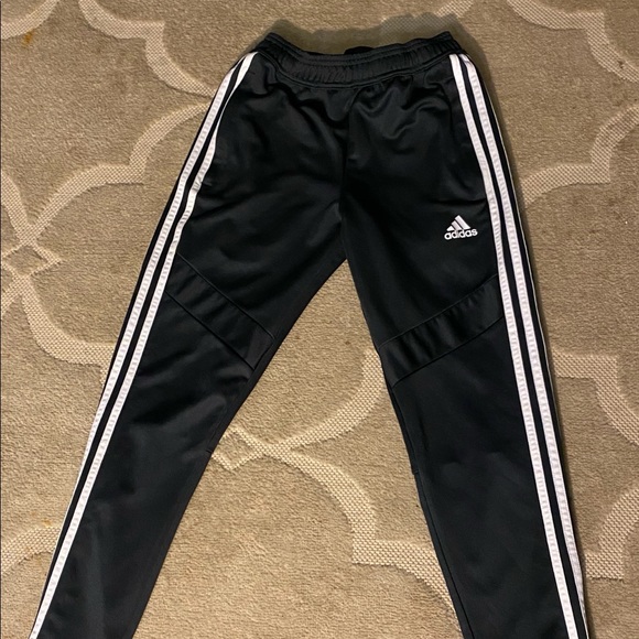 Adidas youth size medium warm up pants